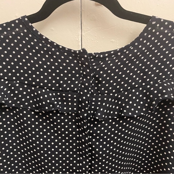 Polka dot button down top! - Picture 2 of 3